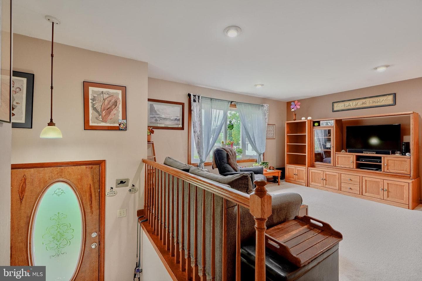 211 Bruce Court photo 6