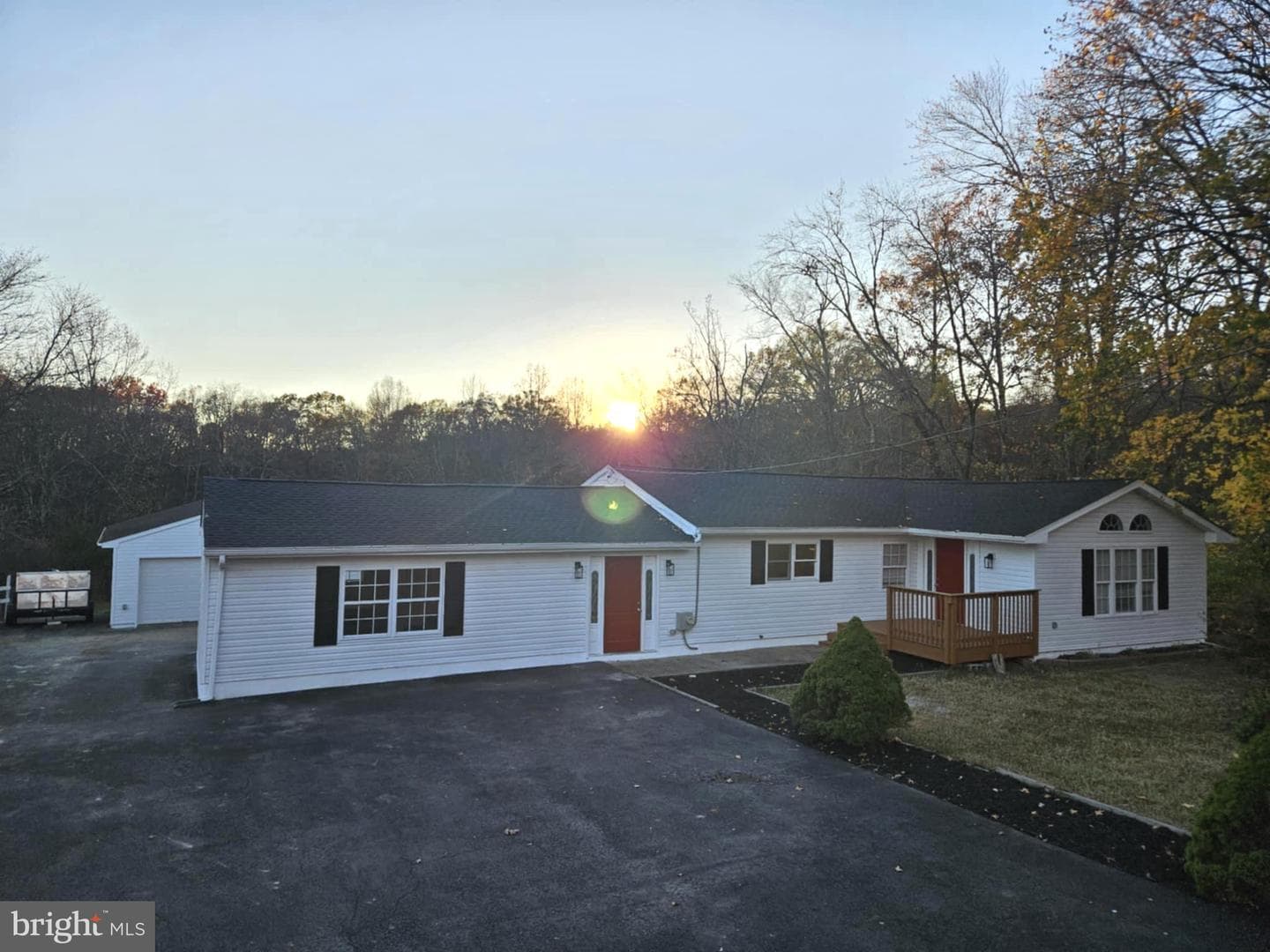 682 Nottingham Road photo 1