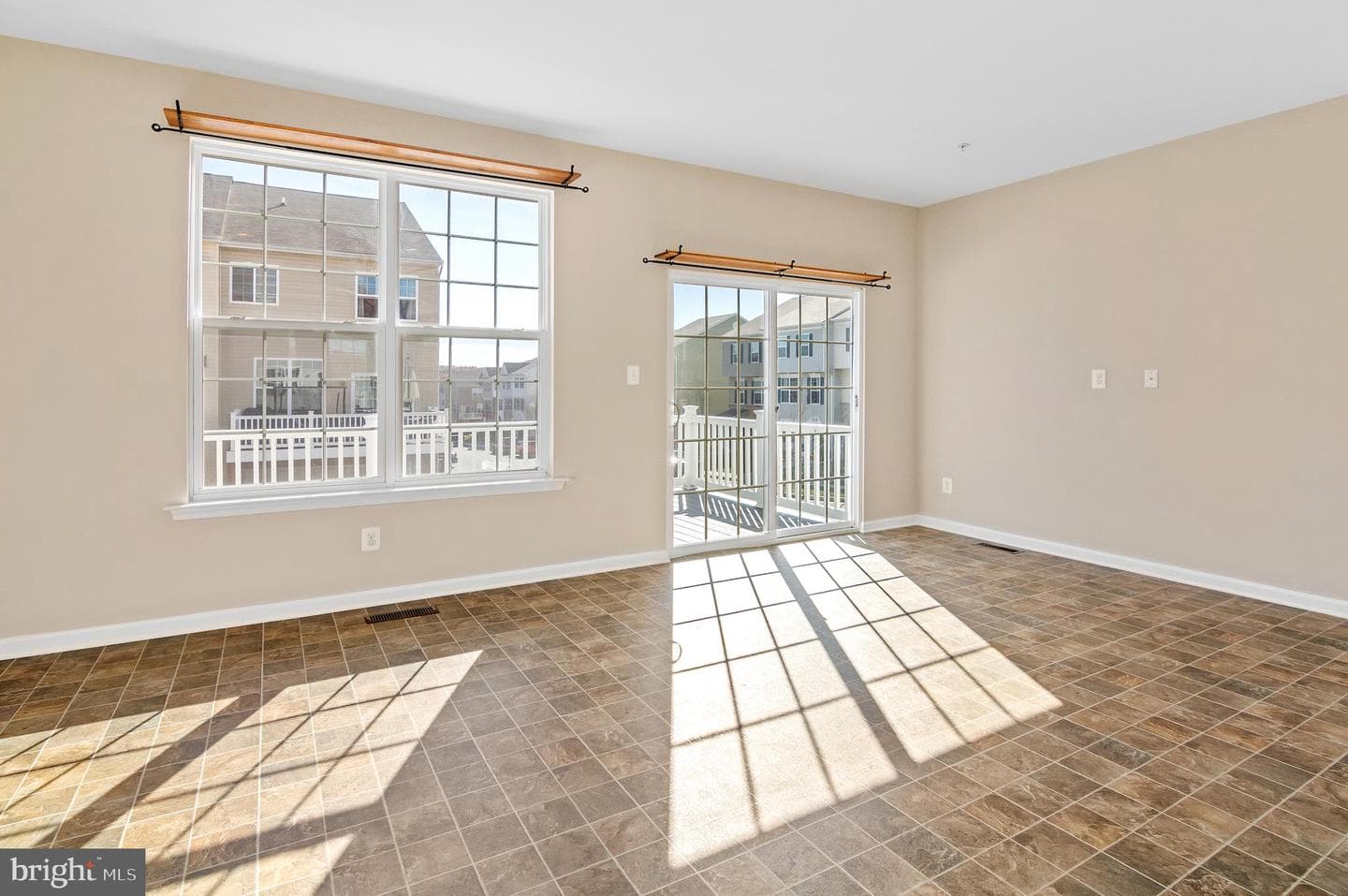 460 Claiborne Road photo 16