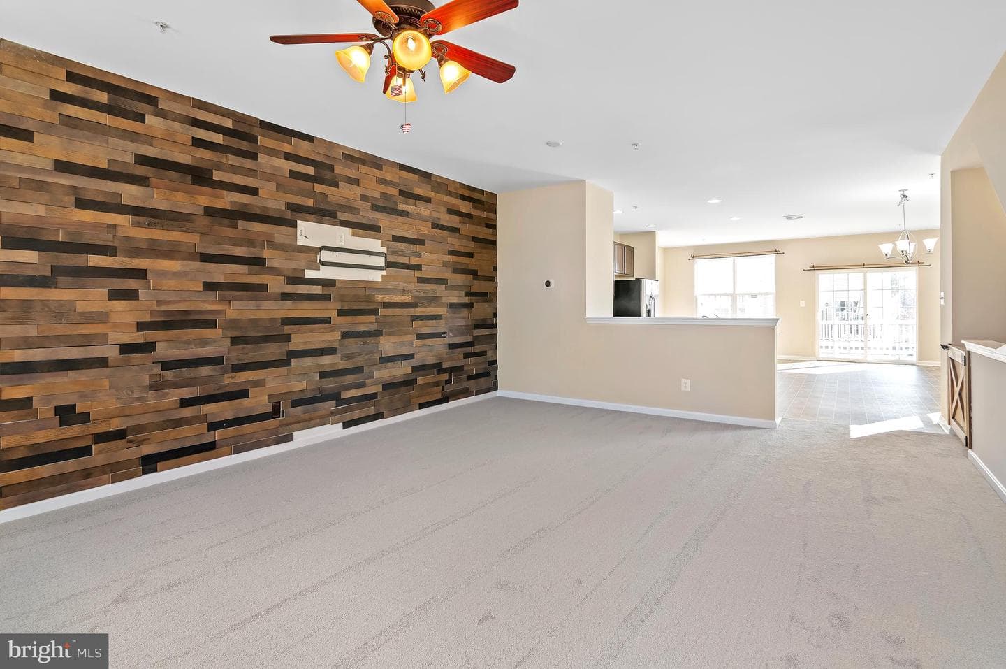 460 Claiborne Road photo 18
