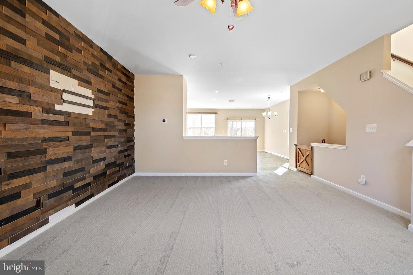 460 Claiborne Road photo 19