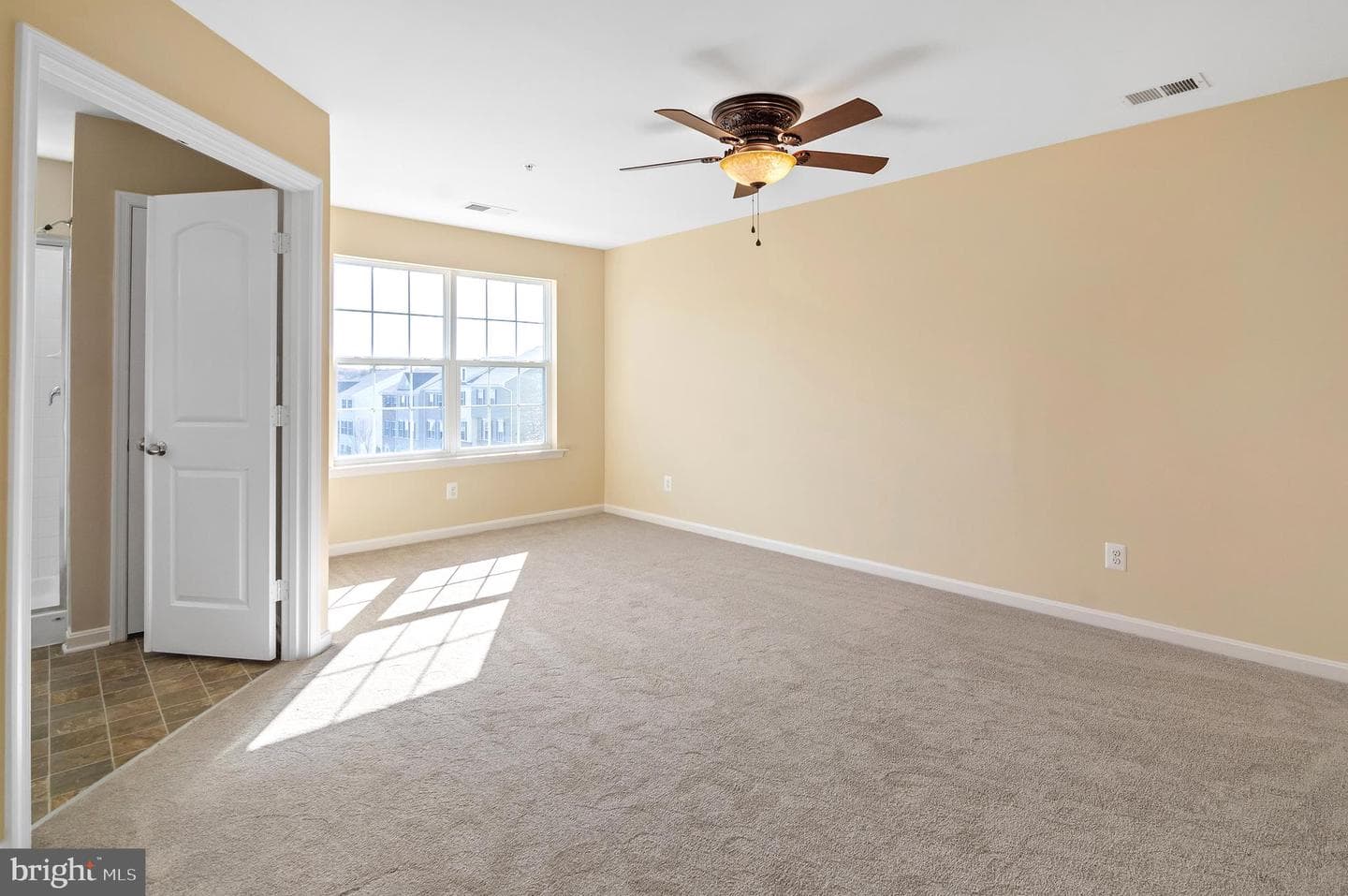 460 Claiborne Road photo 25