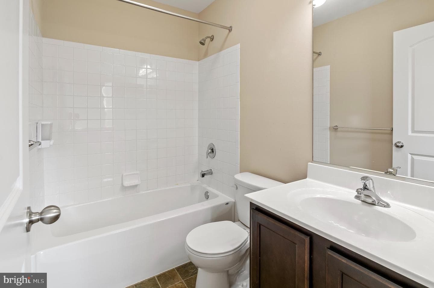 460 Claiborne Road photo 30