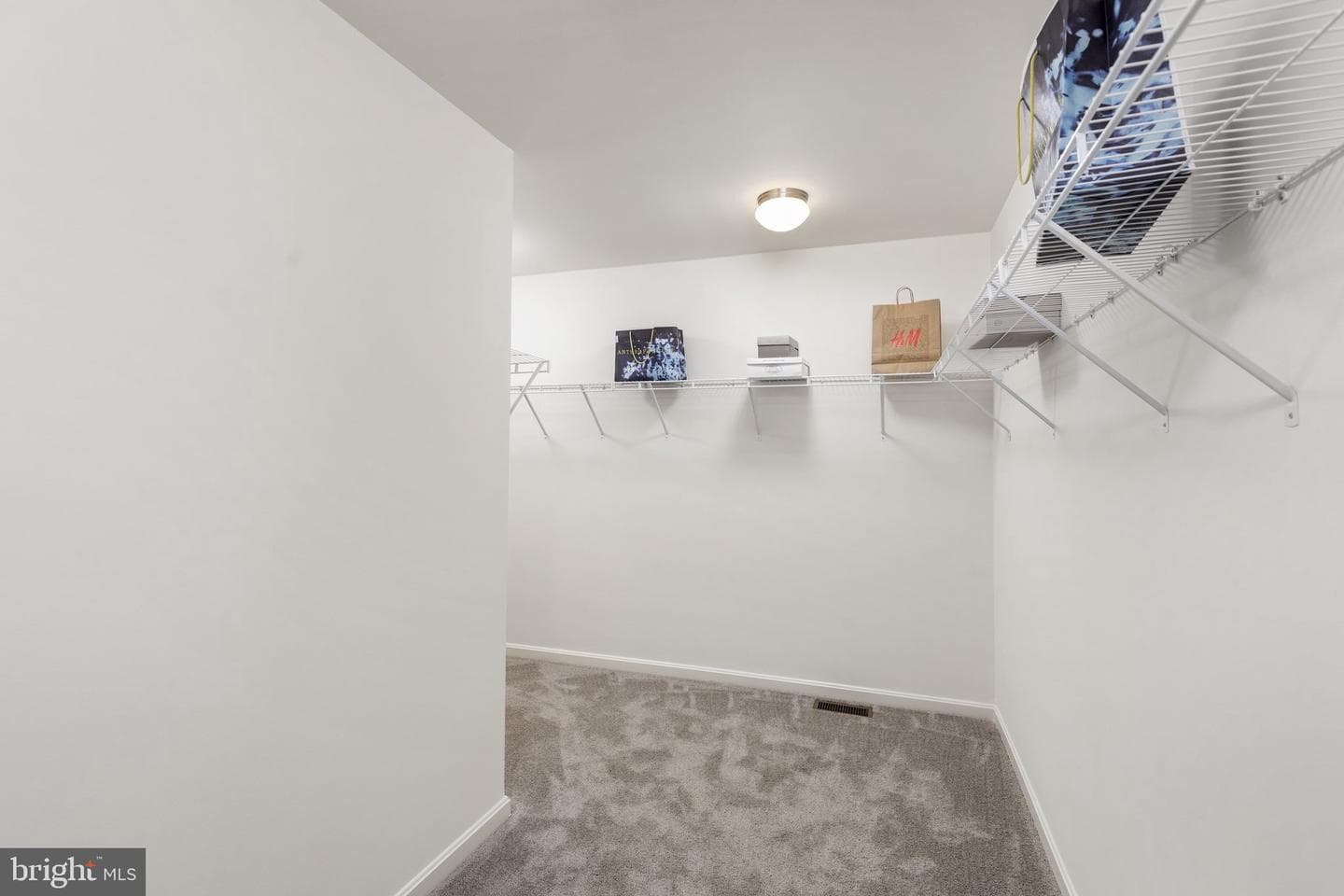 325 Barney Court photo 31