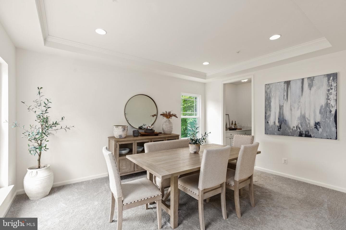 325 Barney Court photo 6