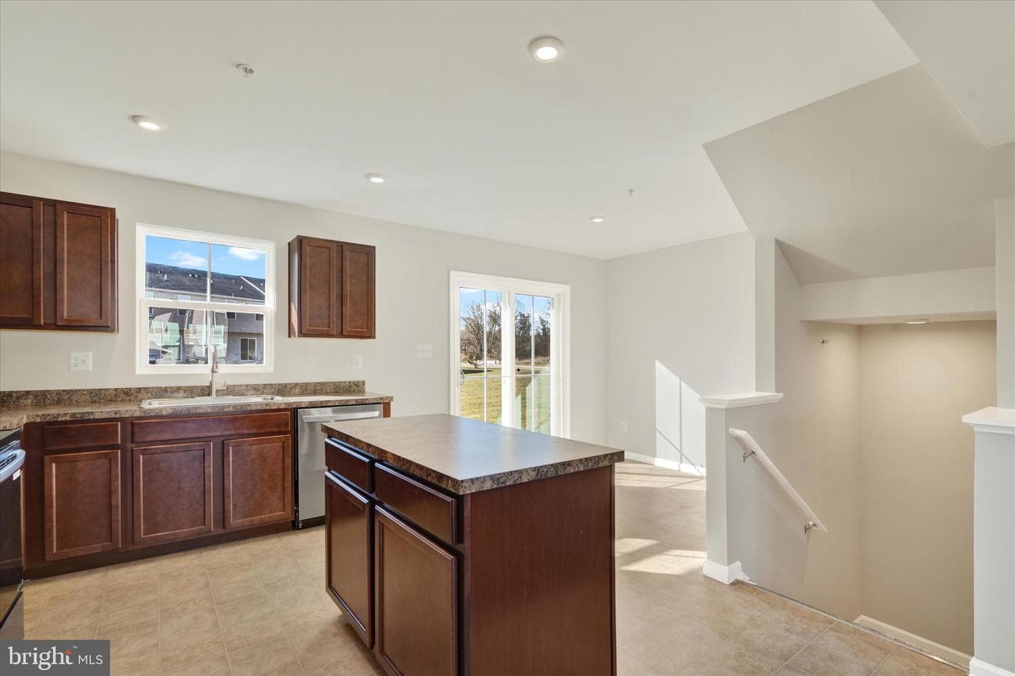 8 Karina Court photo 10
