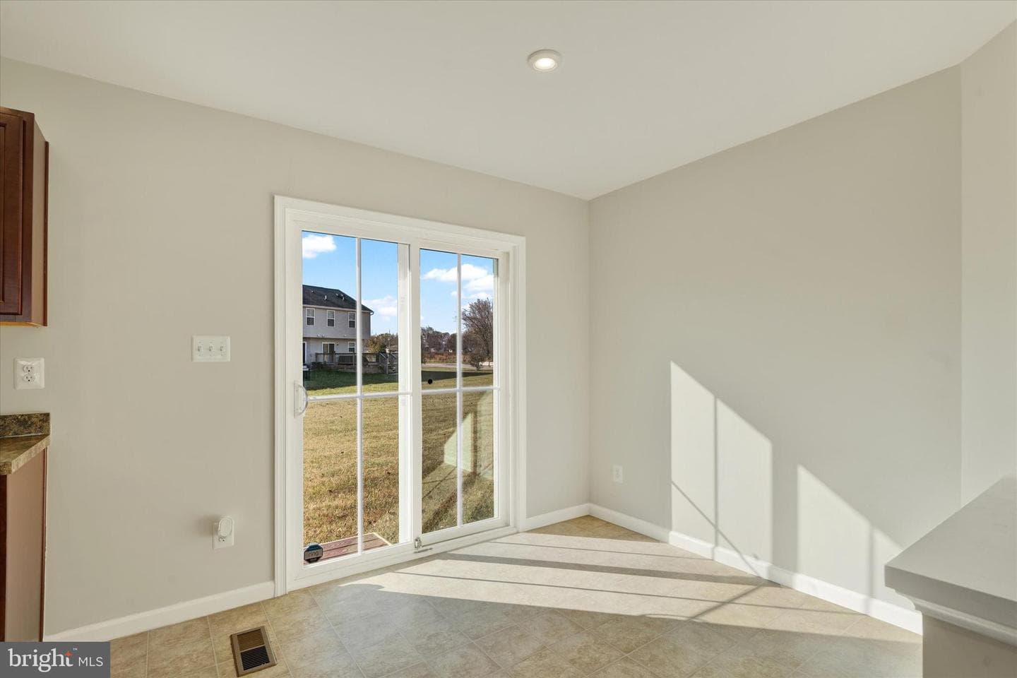 8 Karina Court photo 11