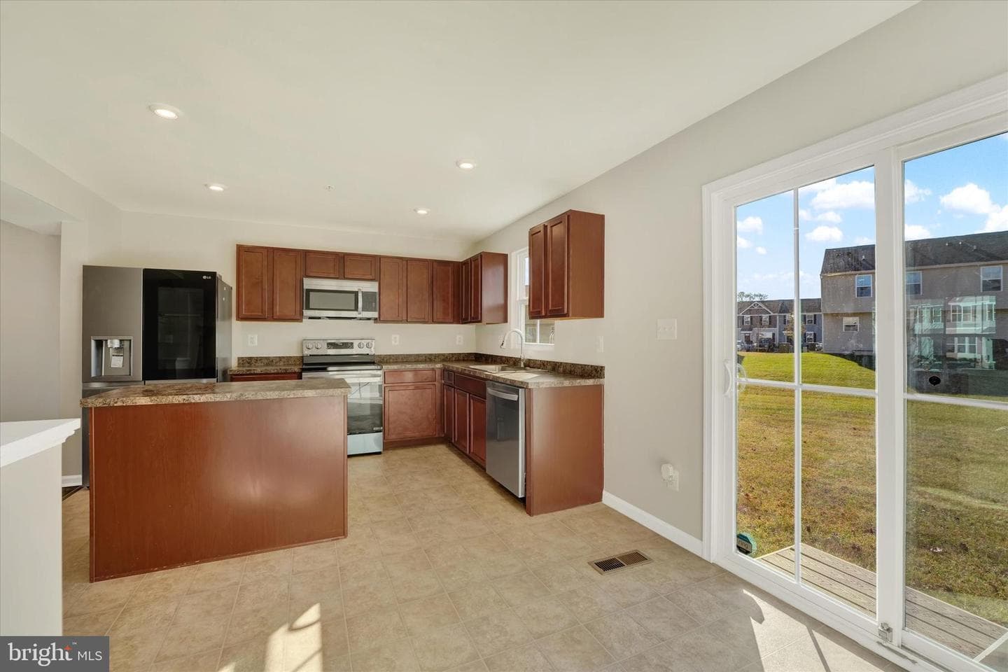 8 Karina Court photo 12