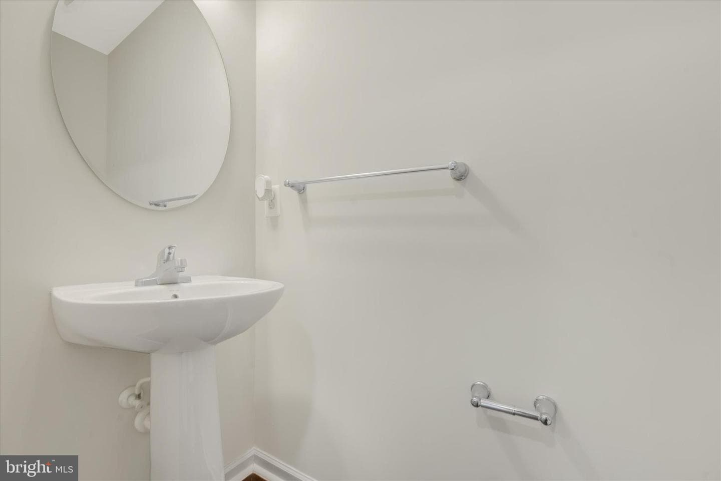 8 Karina Court photo 14