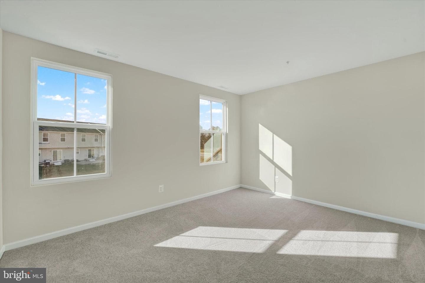 8 Karina Court photo 15