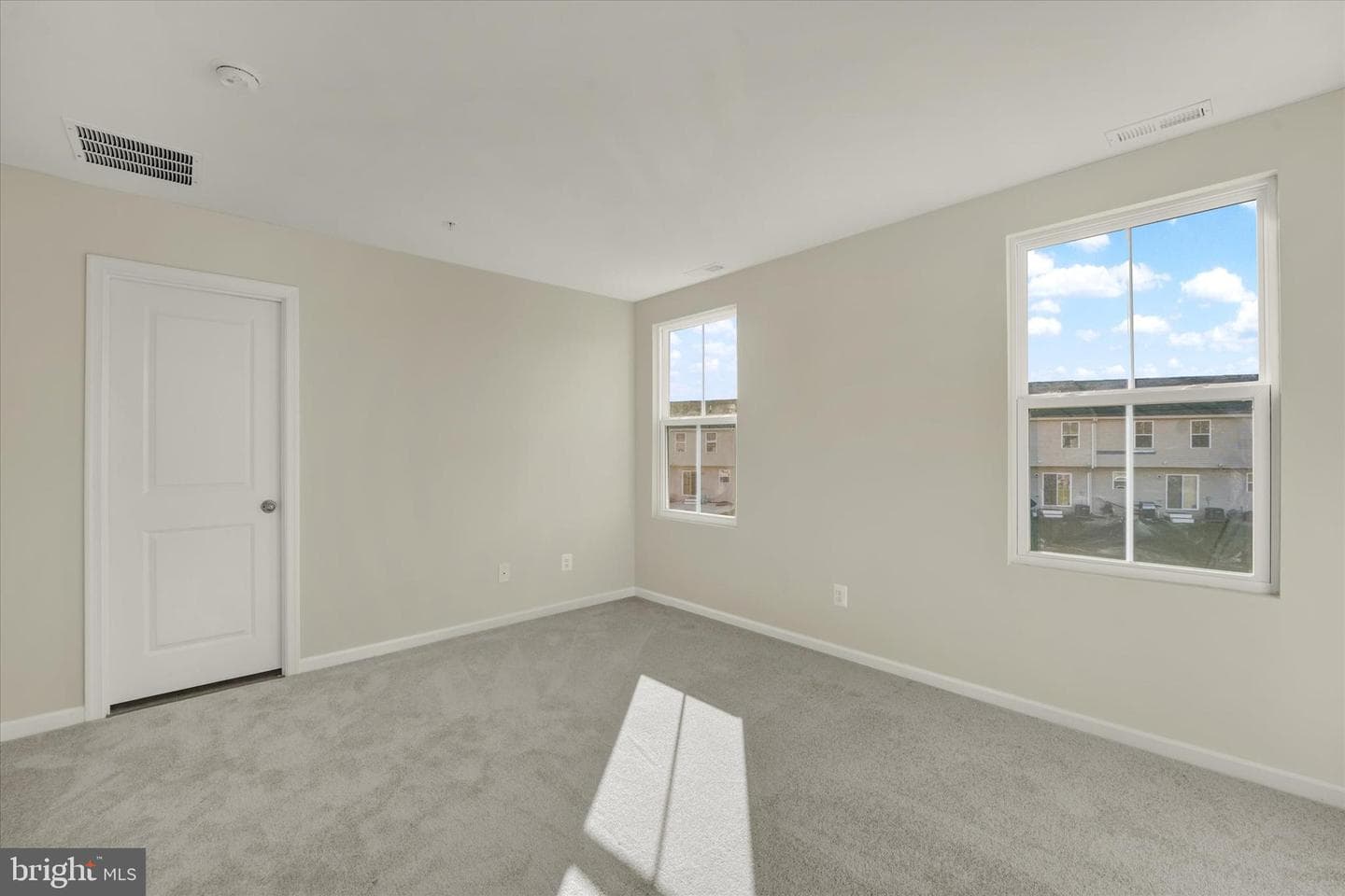8 Karina Court photo 16