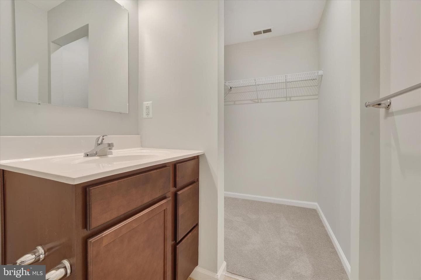 8 Karina Court photo 18