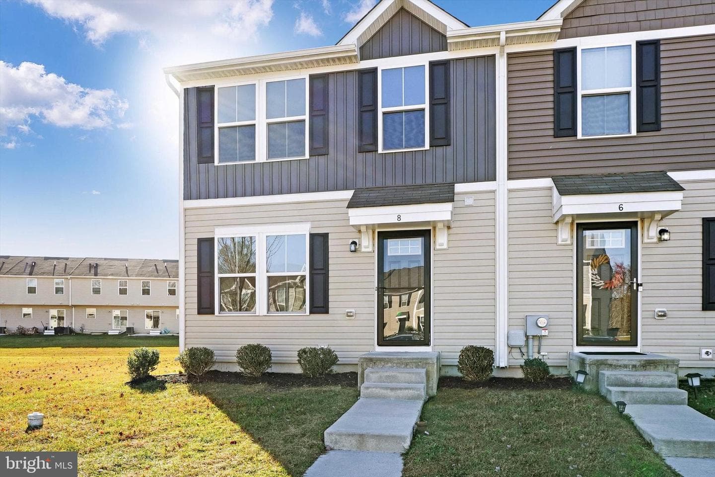 8 Karina Court photo 2