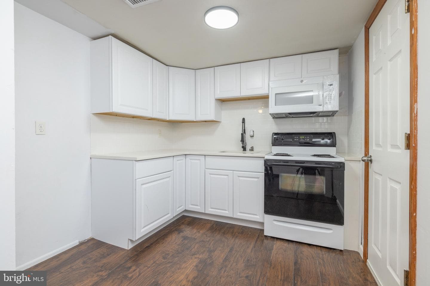 431 Willow Drive photo 9