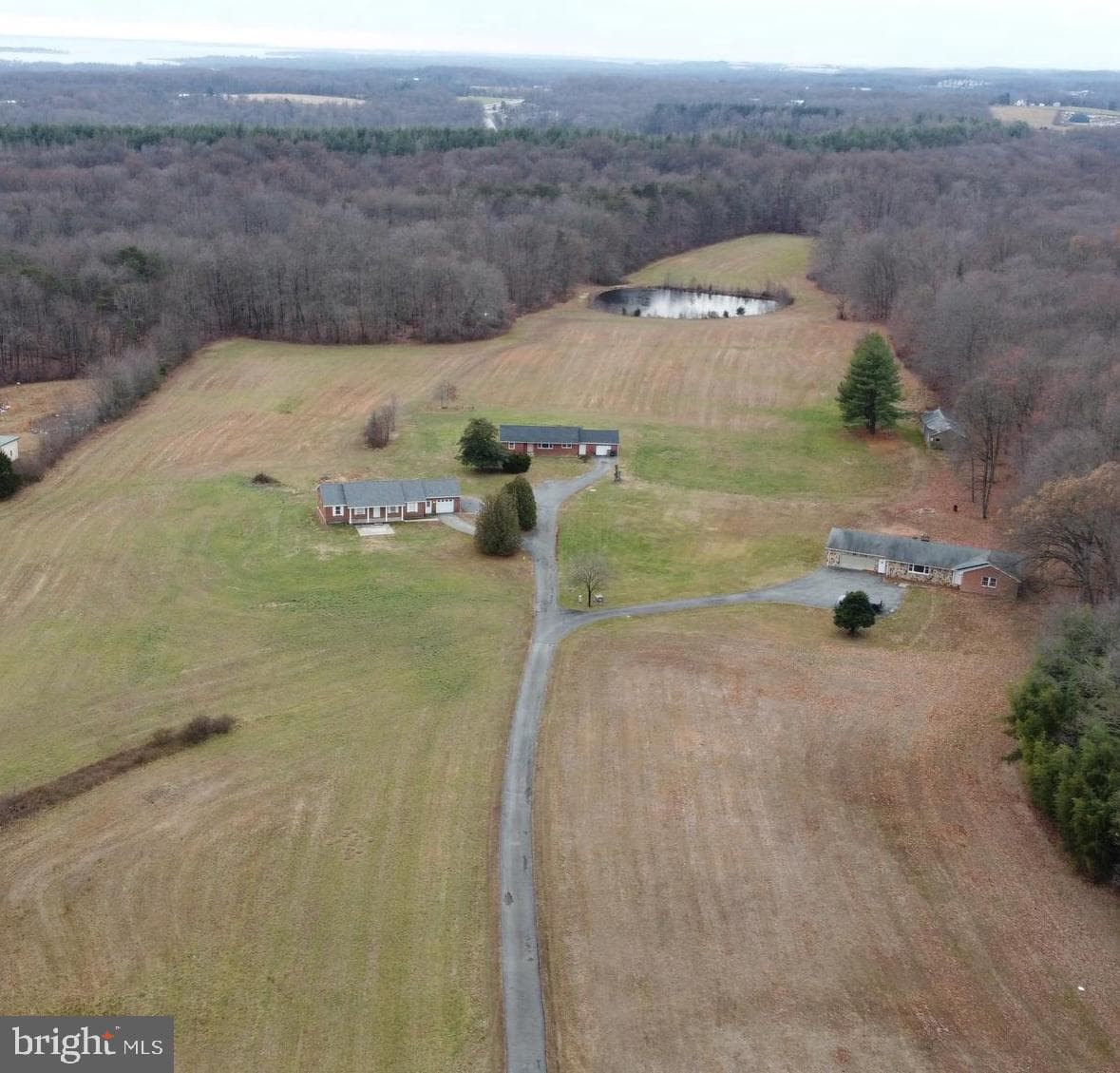 77 Mimosa Lane photo 1