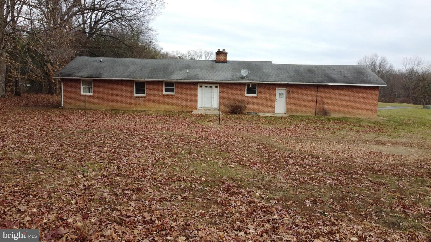77 Mimosa Lane photo 11