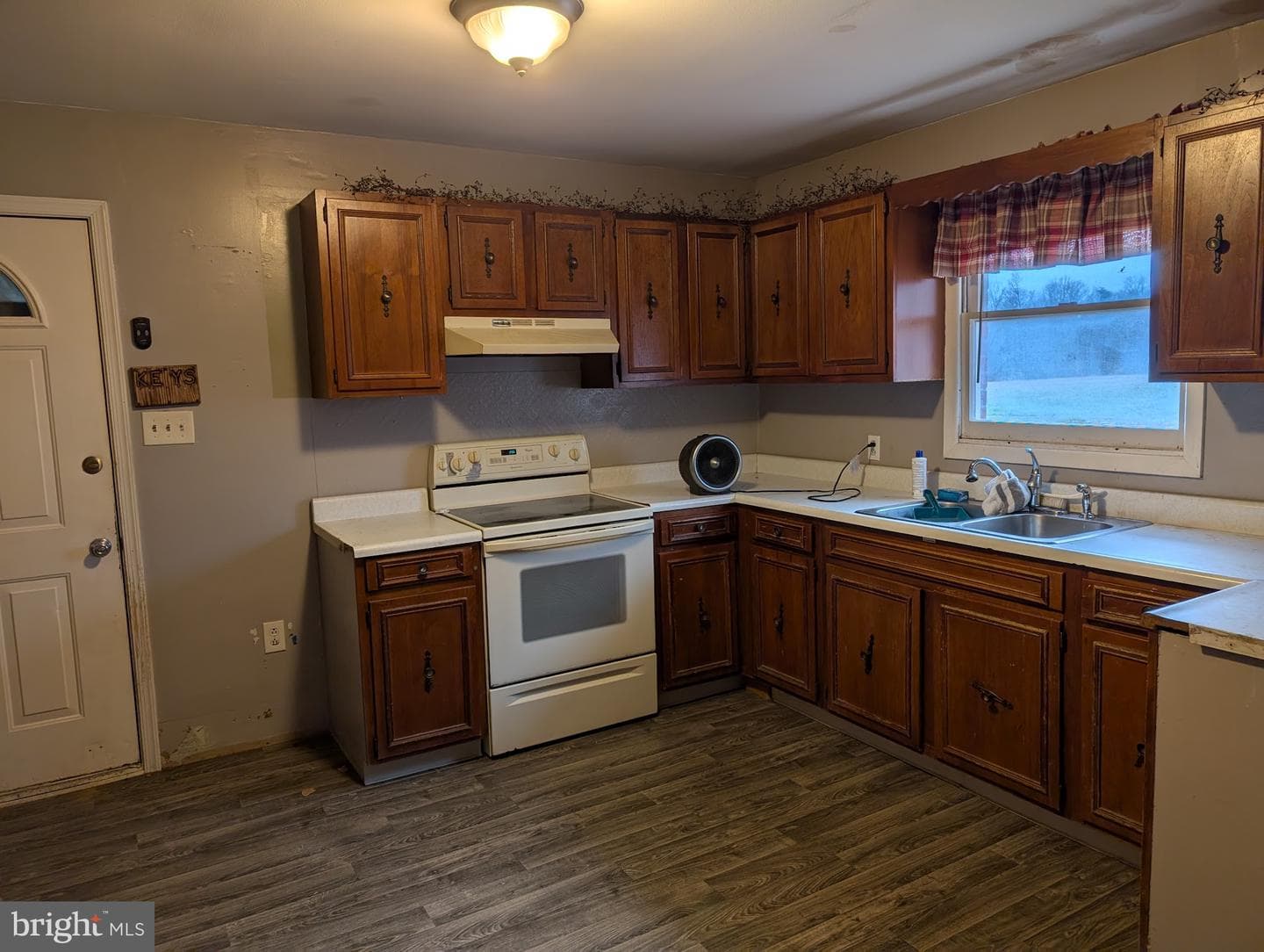 77 Mimosa Lane photo 25
