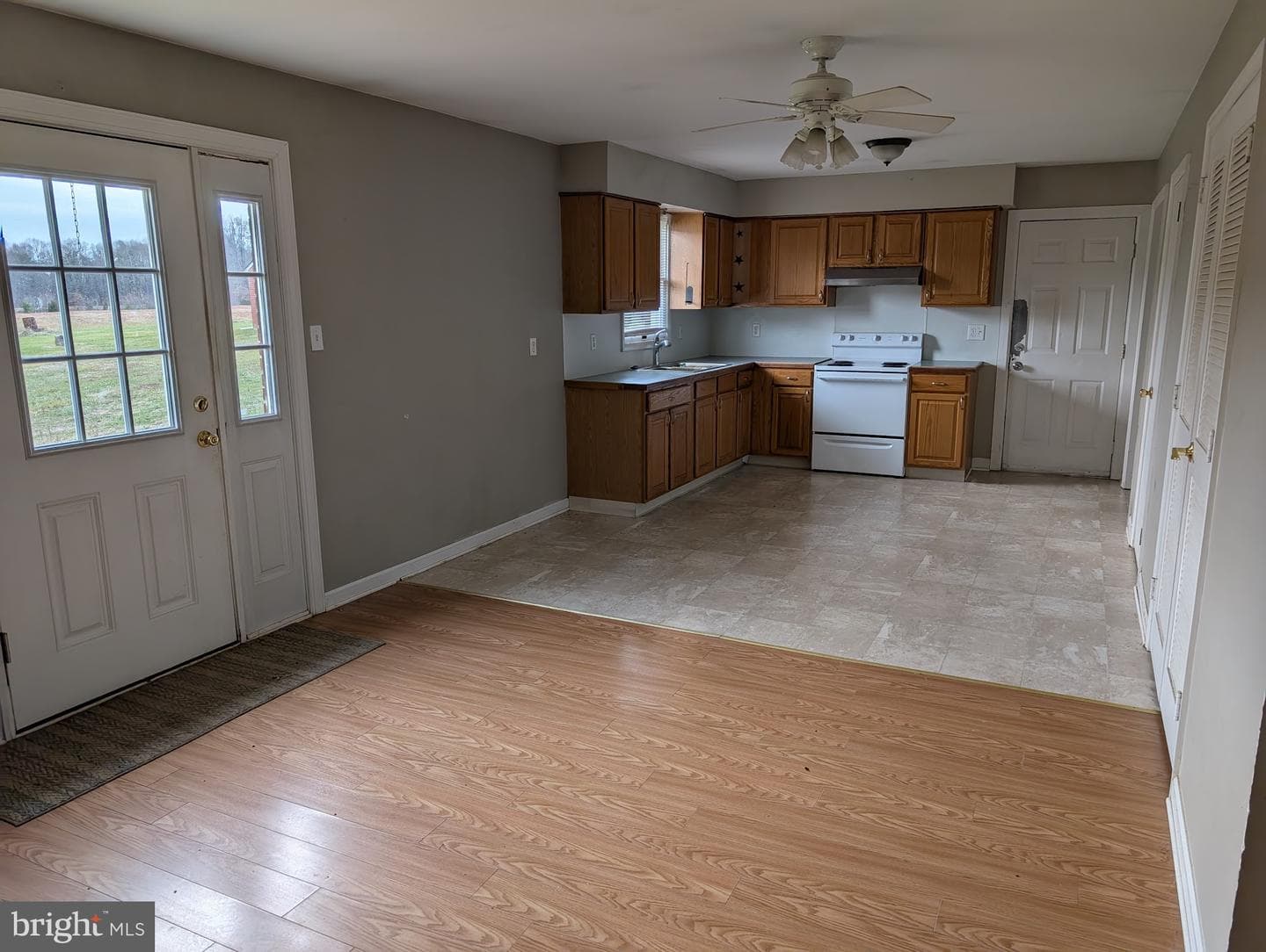 77 Mimosa Lane photo 32