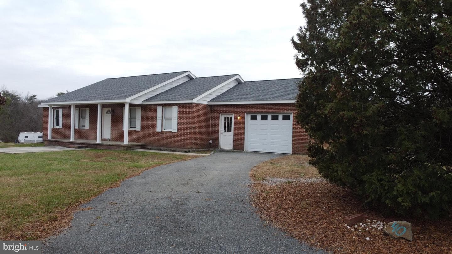 77 Mimosa Lane photo 4