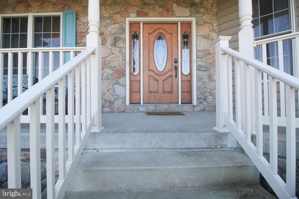 124 Maryland Drive photo 11