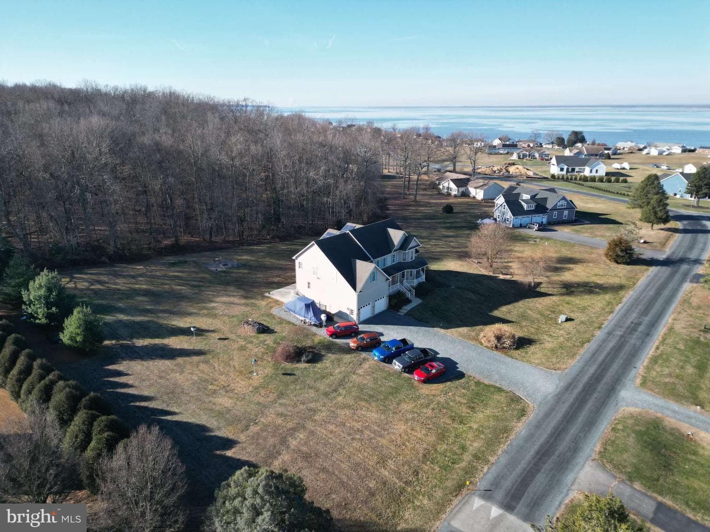 124 Maryland Drive photo 2
