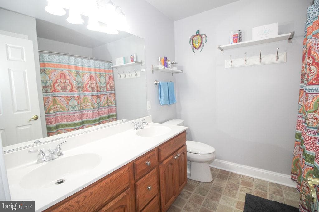 124 Maryland Drive photo 31