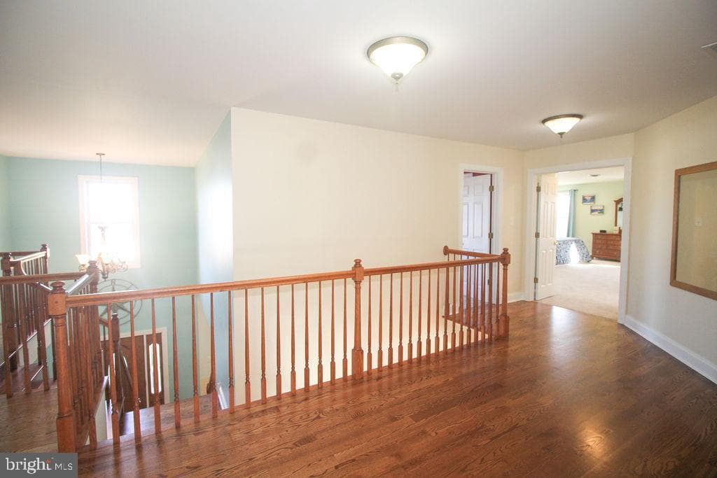 124 Maryland Drive photo 35