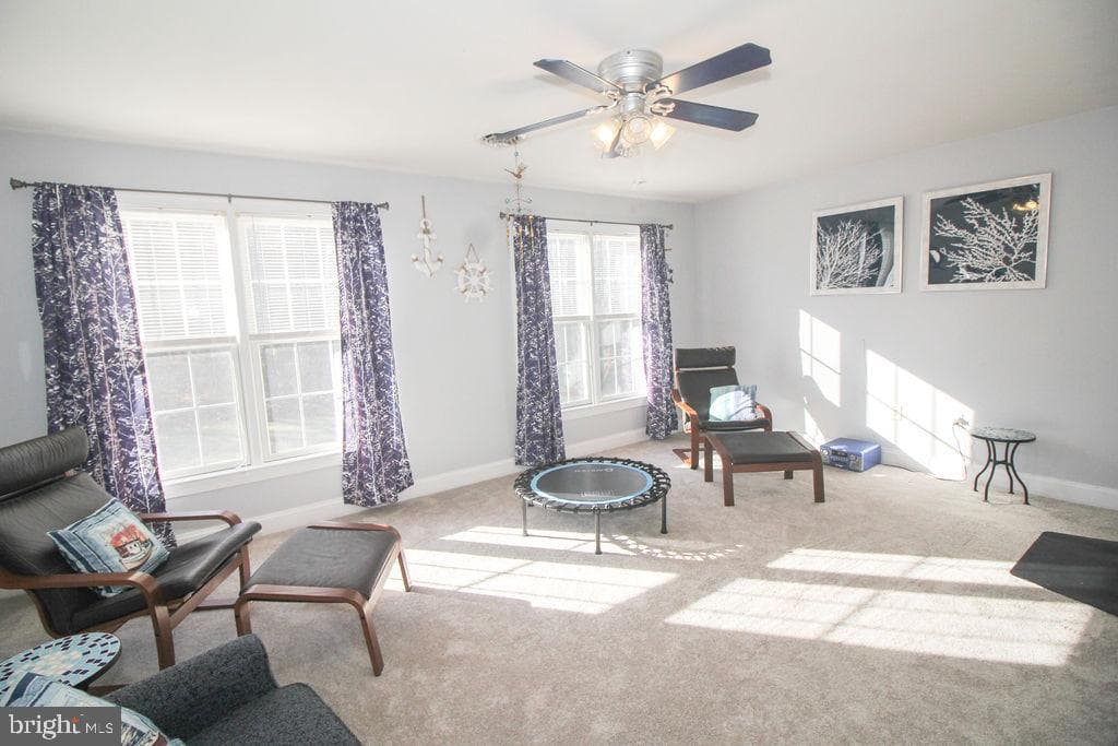 124 Maryland Drive photo 37
