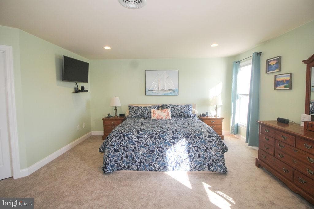 124 Maryland Drive photo 41
