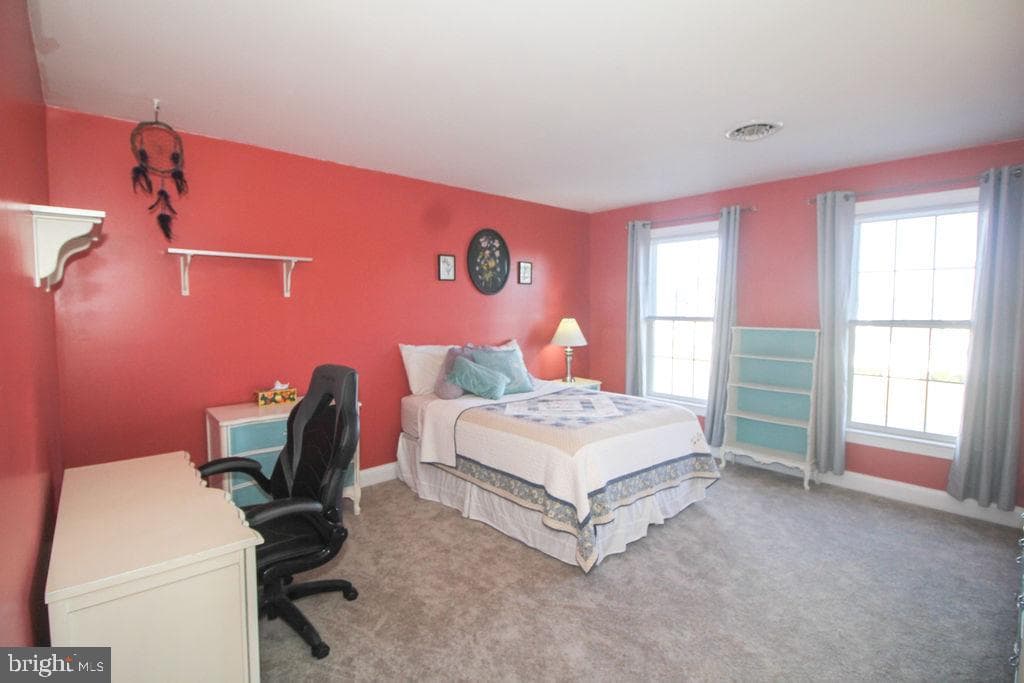 124 Maryland Drive photo 56