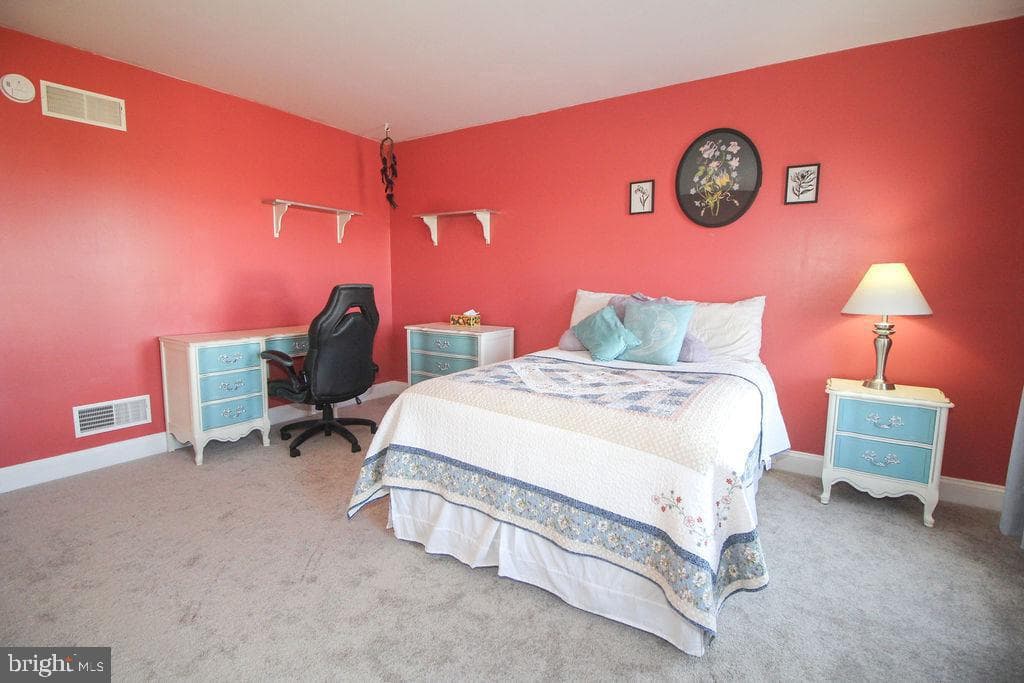 124 Maryland Drive photo 57