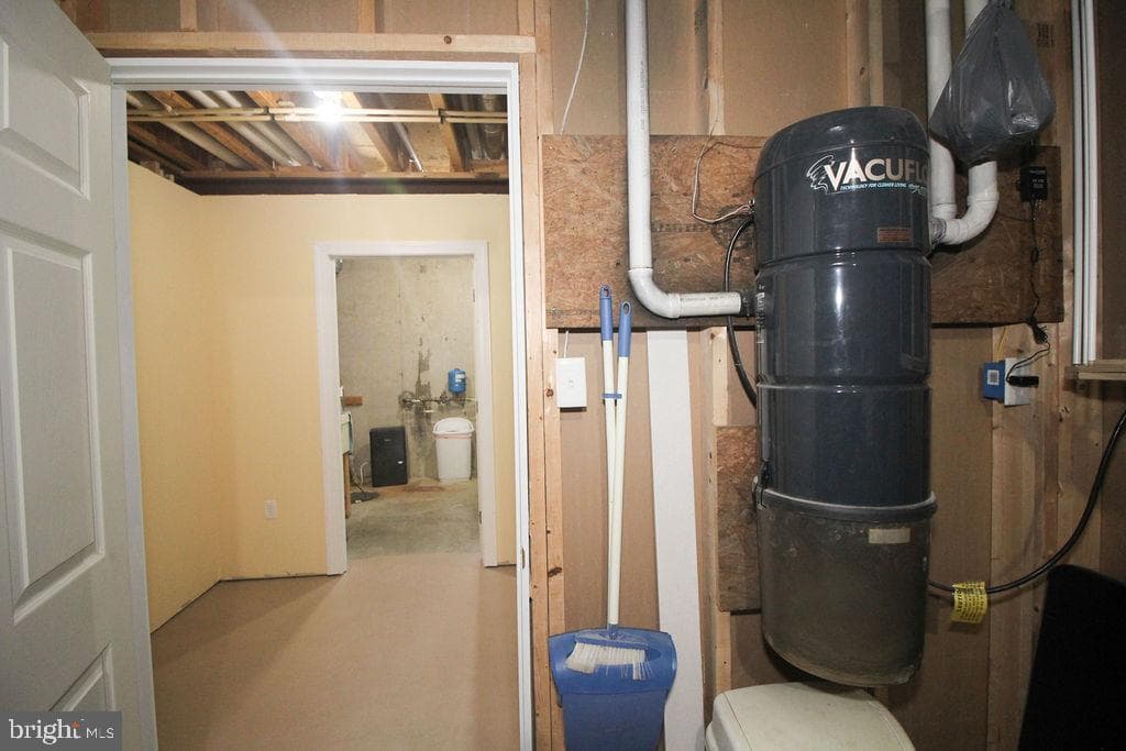 124 Maryland Drive photo 63