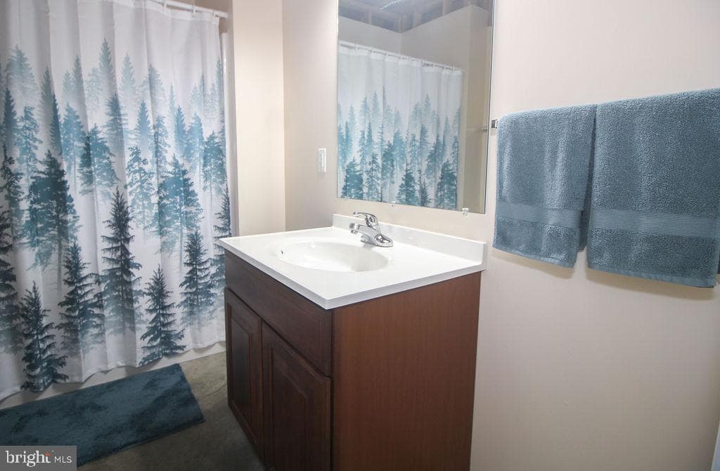 124 Maryland Drive photo 73
