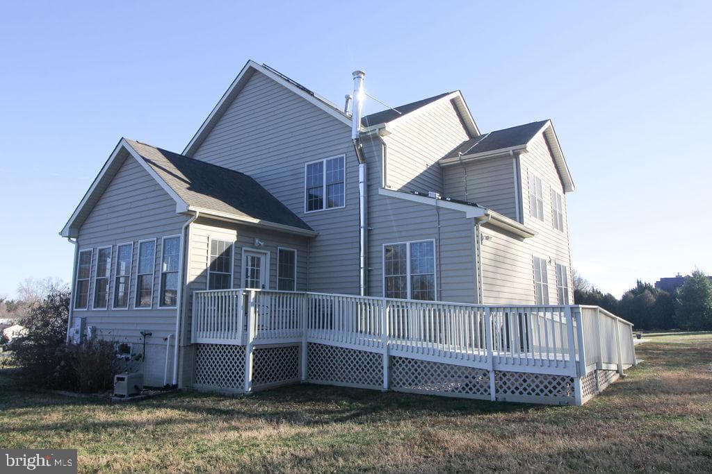 124 Maryland Drive photo 9