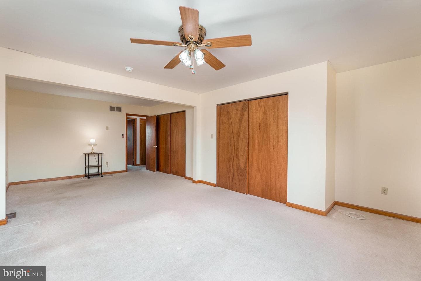53 Lincoln Avenue photo 14
