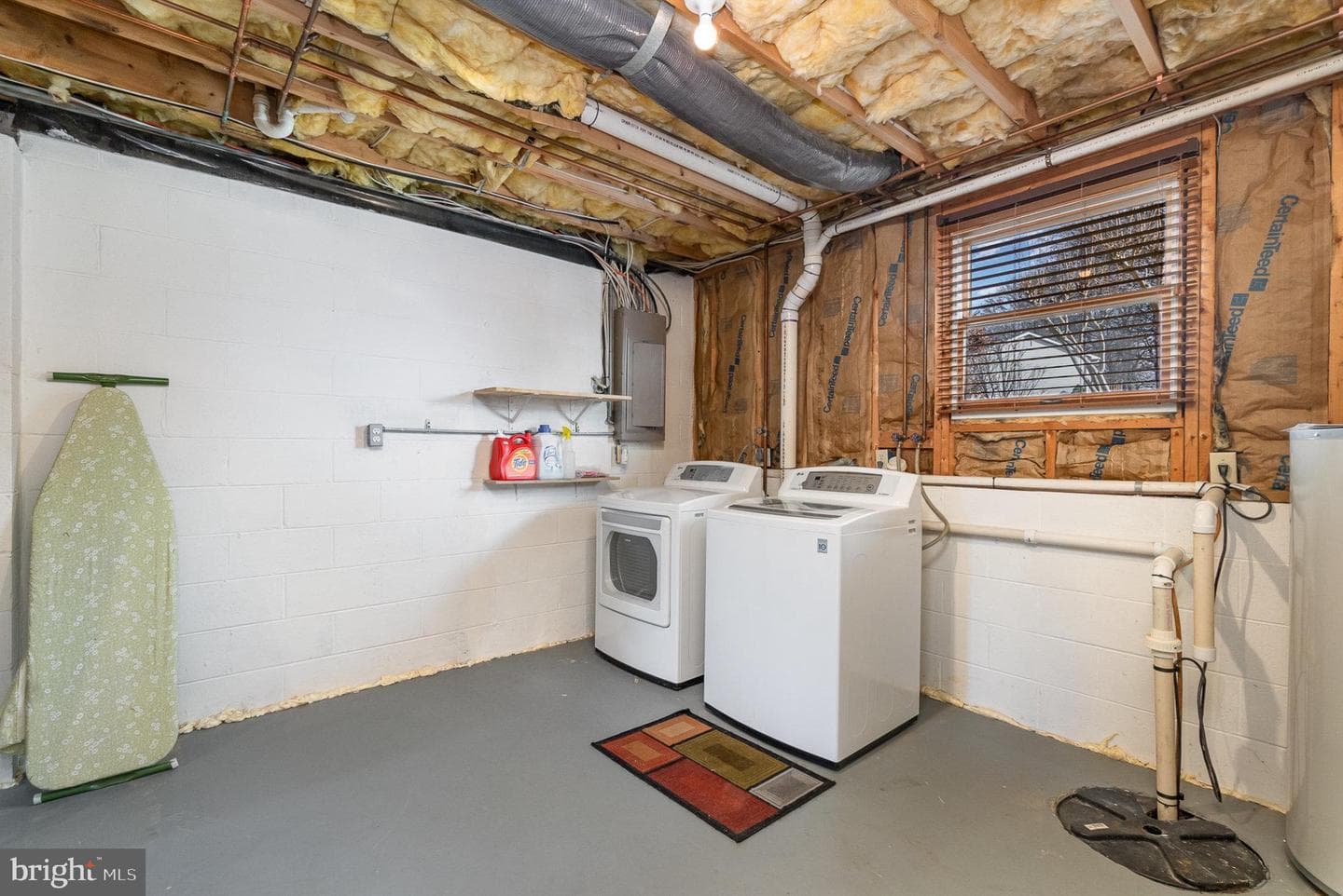 53 Lincoln Avenue photo 24