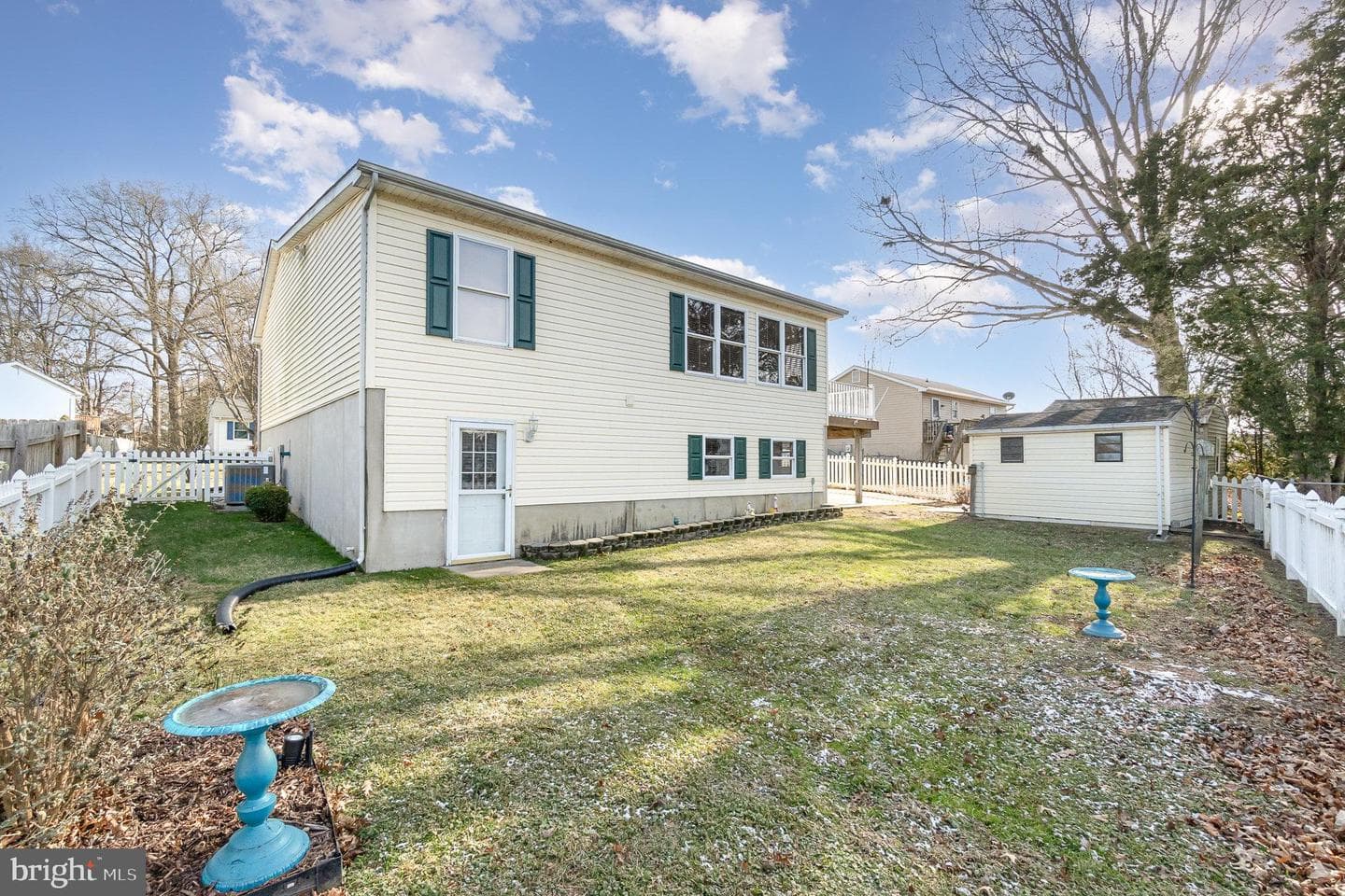 53 Lincoln Avenue photo 26