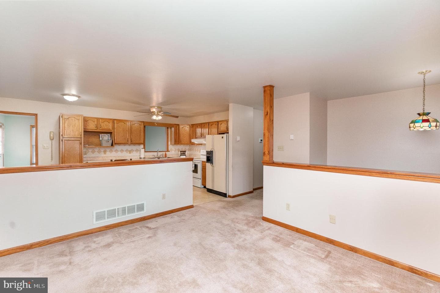 53 Lincoln Avenue photo 6