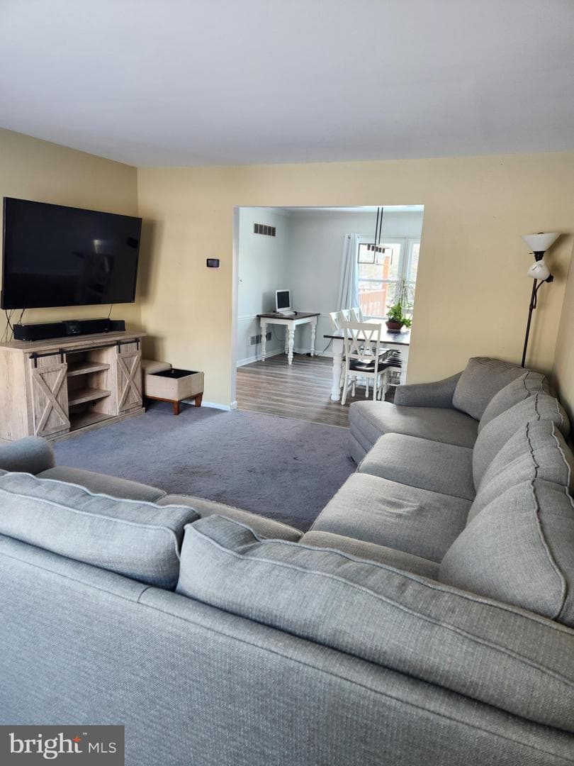 108 Stratton Circle photo 6