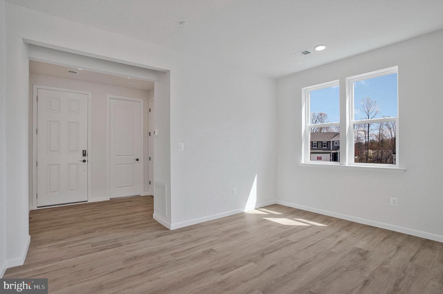 9 Poplar Court photo 11
