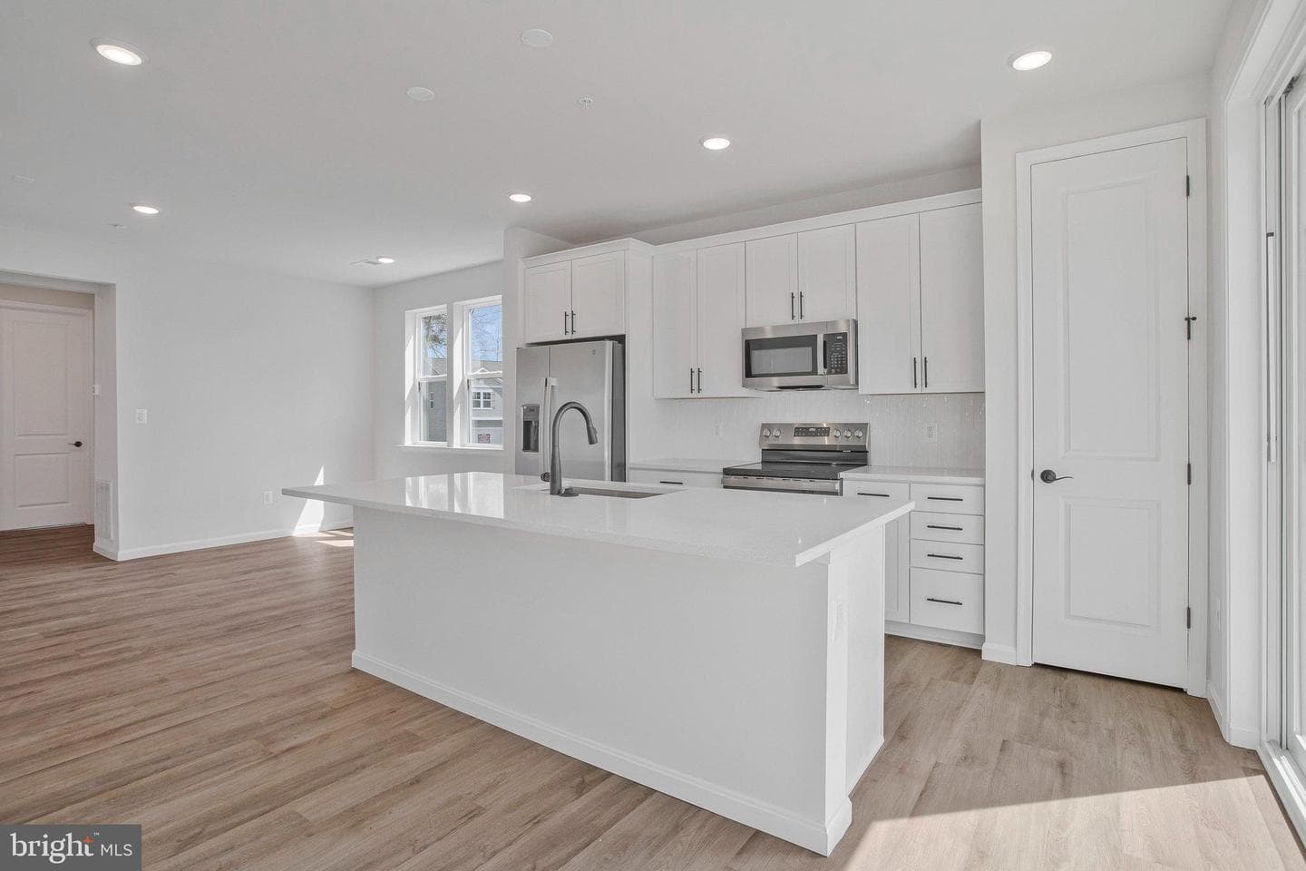 9 Poplar Court photo 13