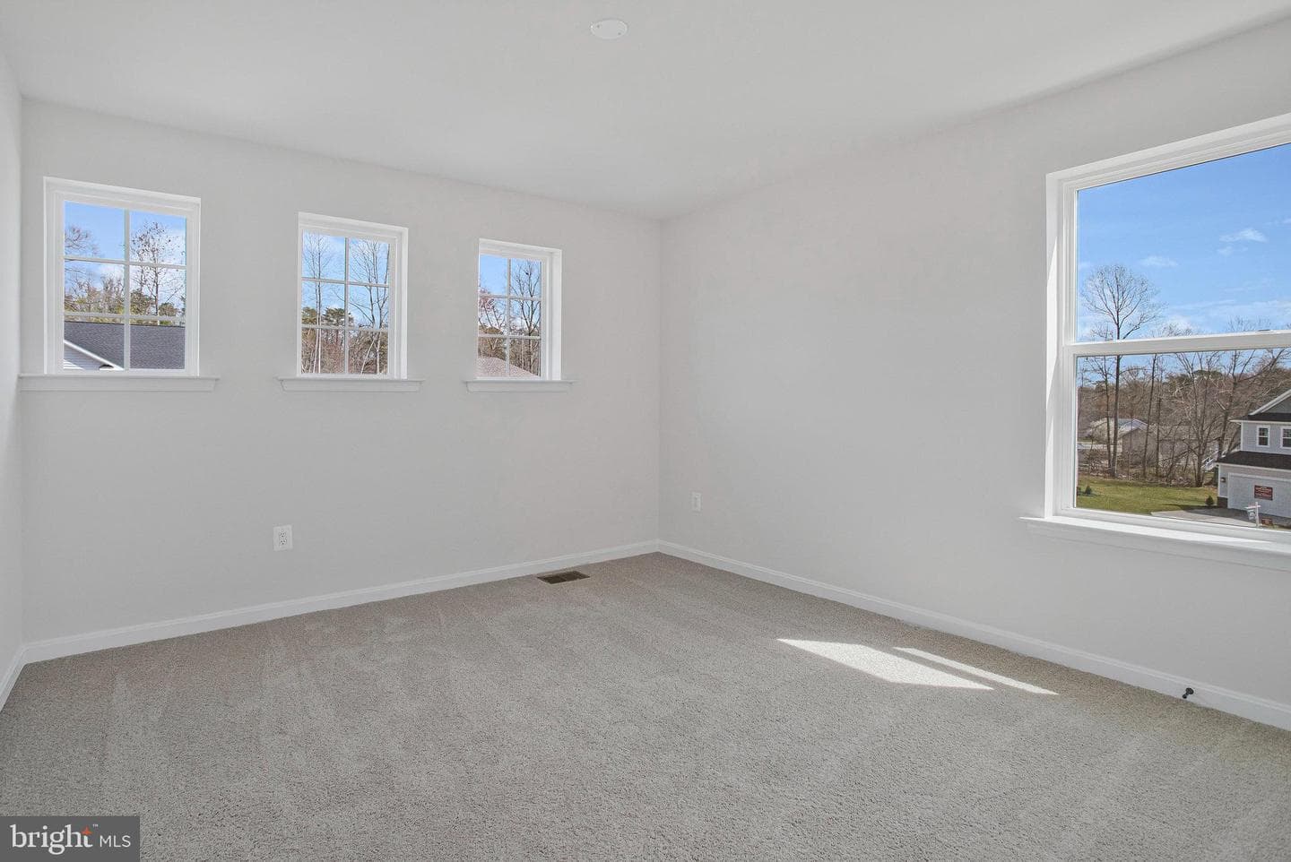 9 Poplar Court photo 37