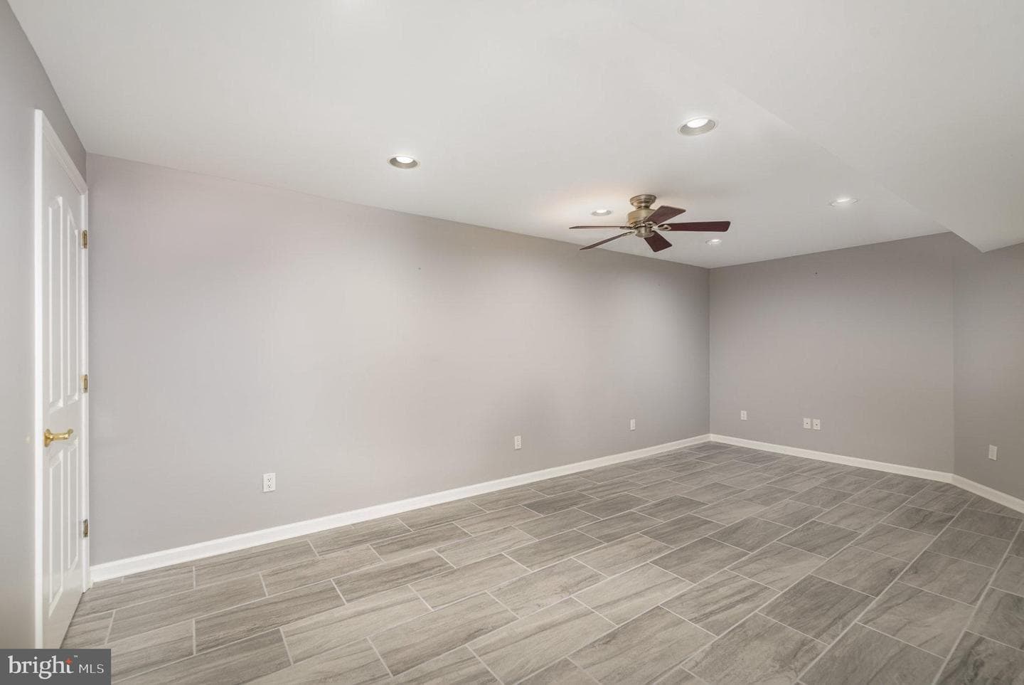 3 Ailsa Court photo 32