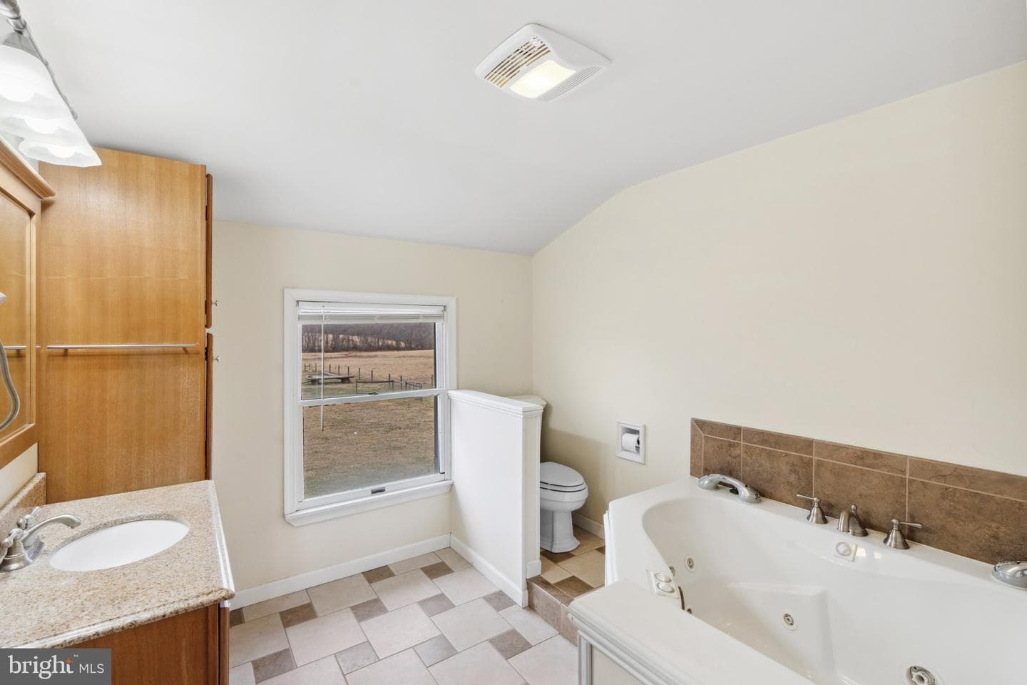 70 Farah Drive photo 8