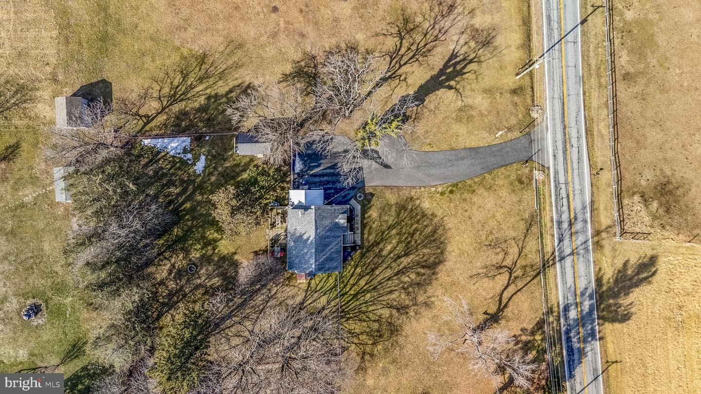 2665 Red Toad Road photo 11