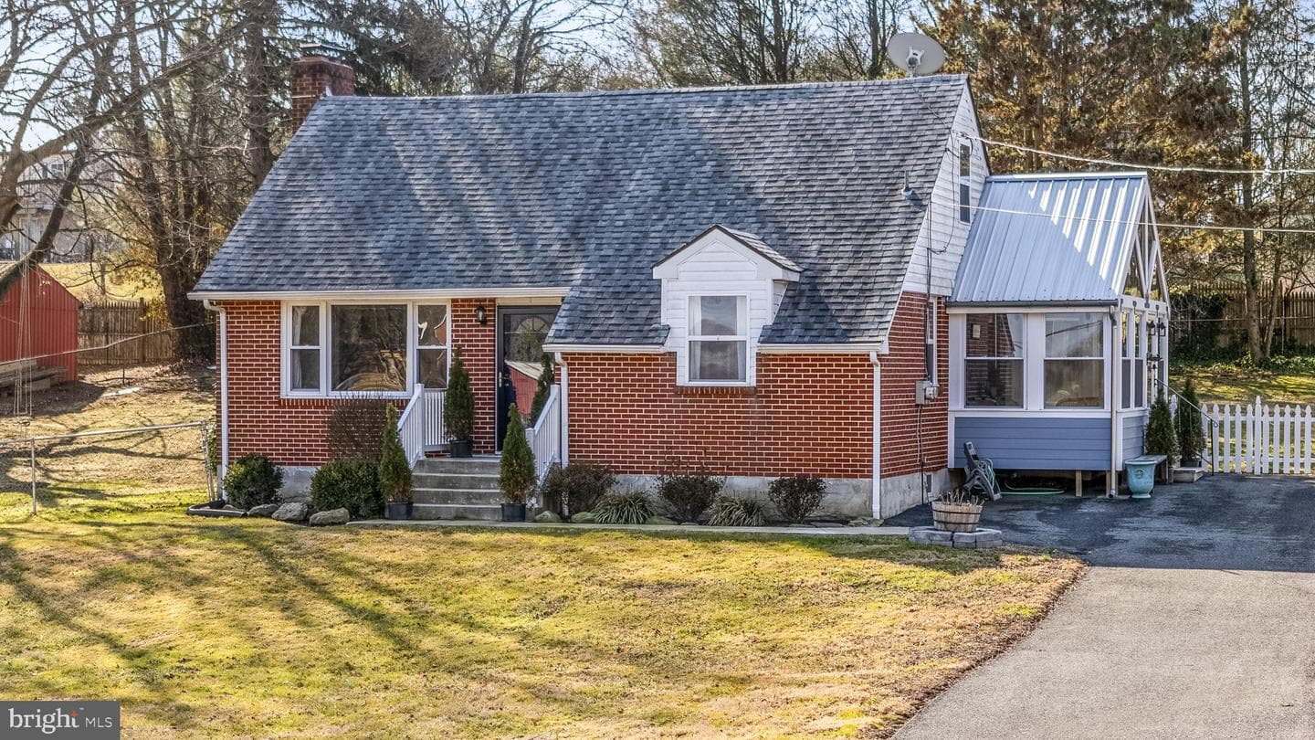 2665 Red Toad Road photo 2