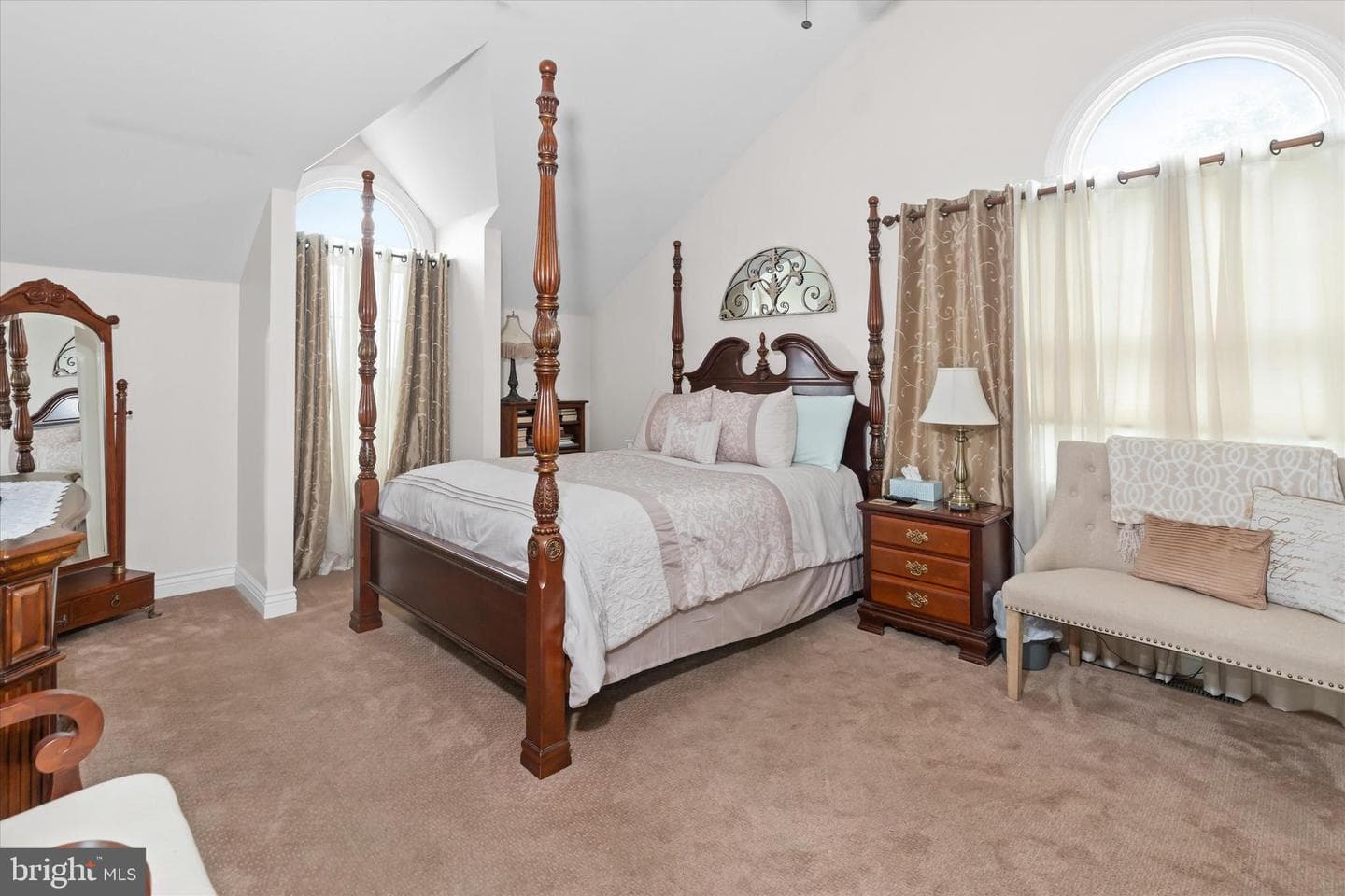 300 Bohemia Avenue photo 104