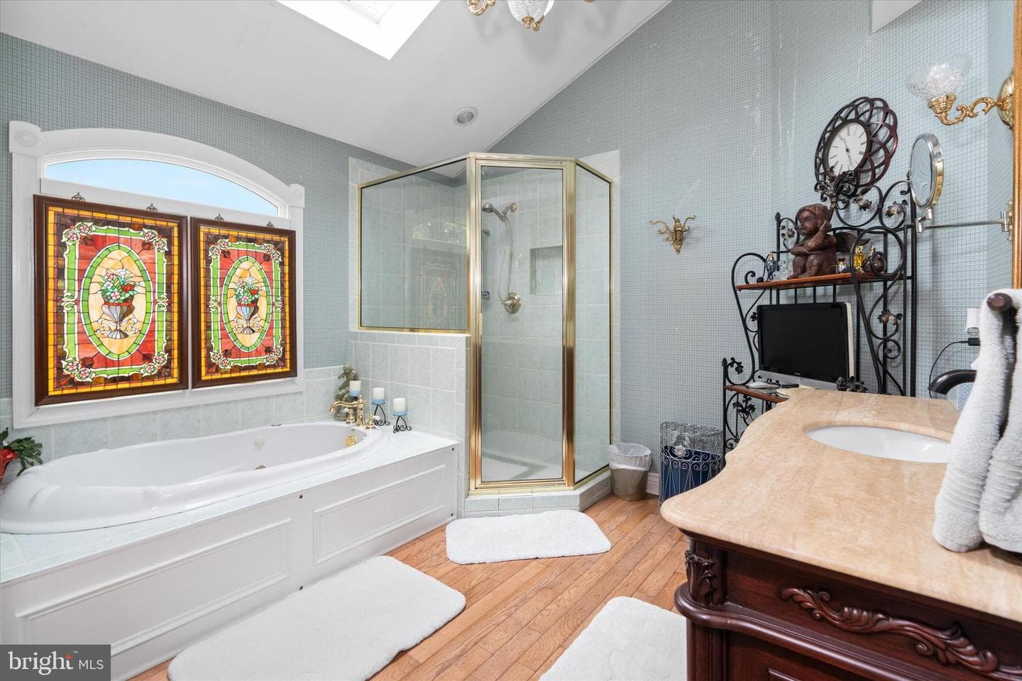 300 Bohemia Avenue photo 107