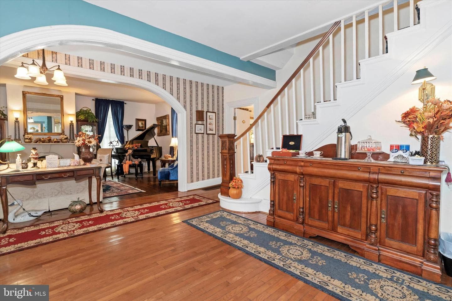 300 Bohemia Avenue photo 30