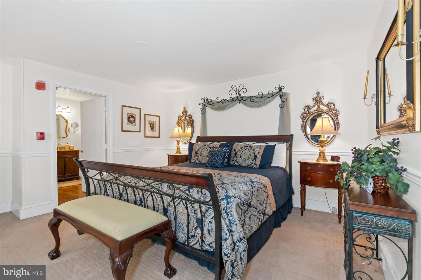300 Bohemia Avenue photo 57